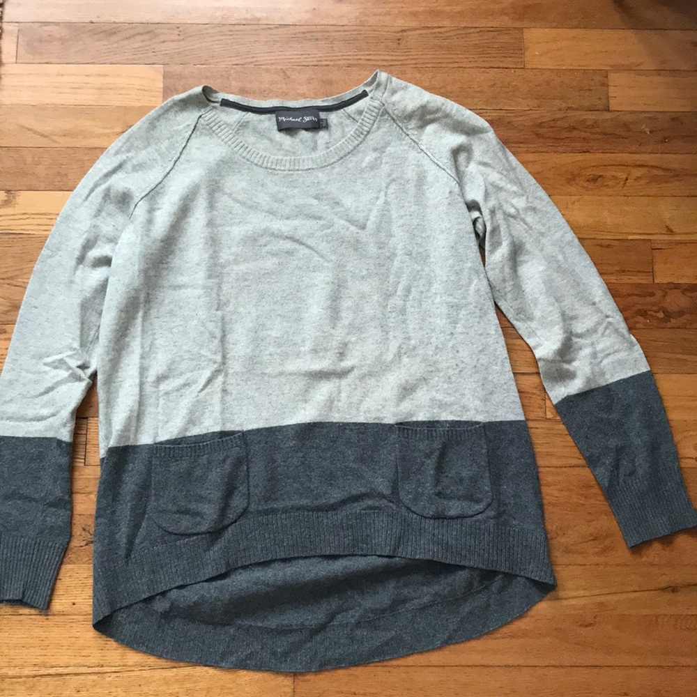 Michael Stars grey sweater with front pockets